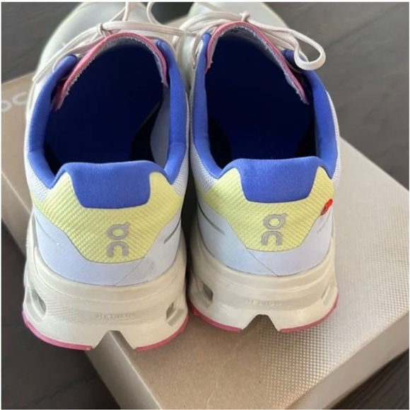 On cloud Cloud Vista - Picture 3 of 5